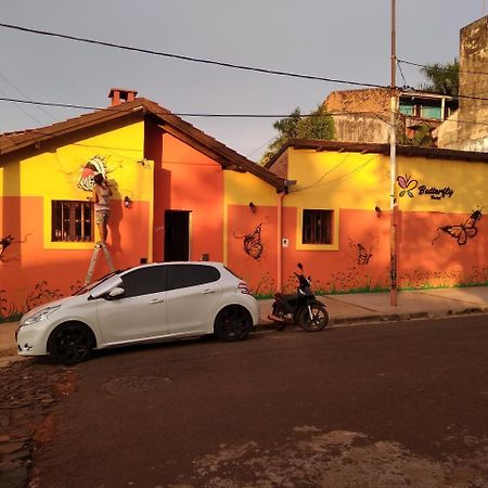Butterfly Hostel Puerto Iguazu Exterior photo