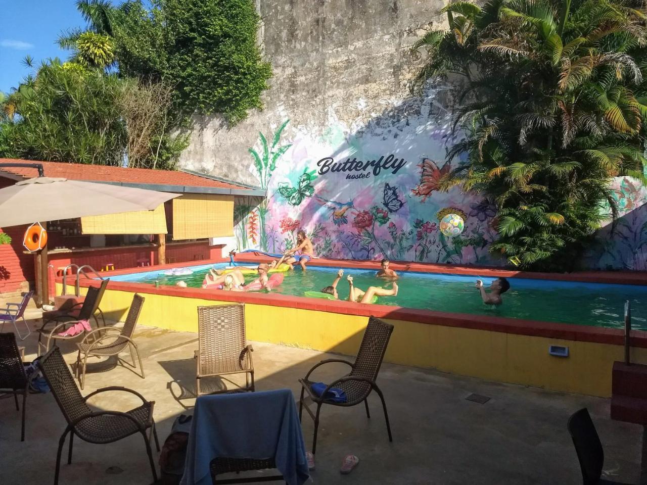 Butterfly Hostel Puerto Iguazu Exterior photo