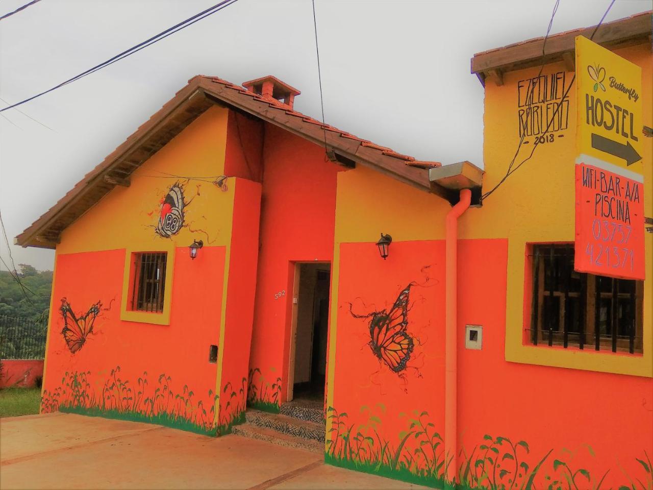 Butterfly Hostel Puerto Iguazu Exterior photo